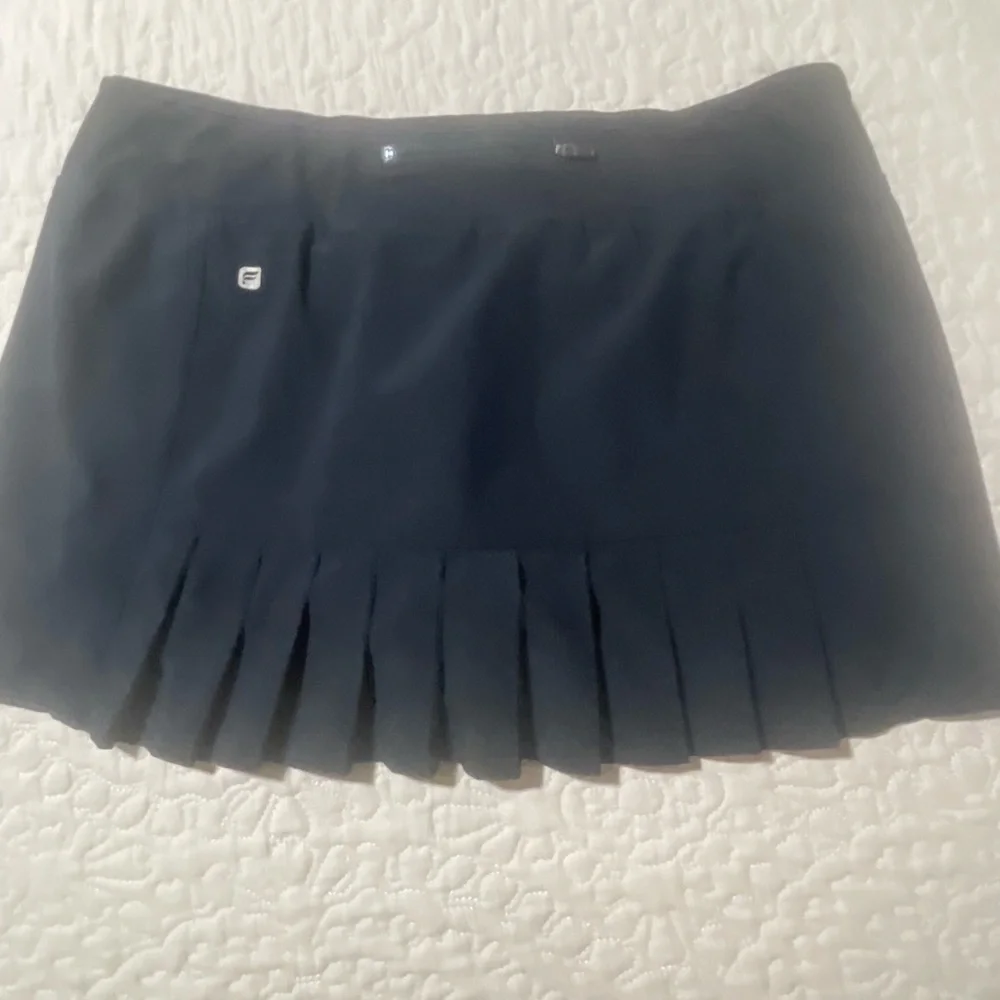 Fabletics‎ Black Skort Pleated Back Size Large